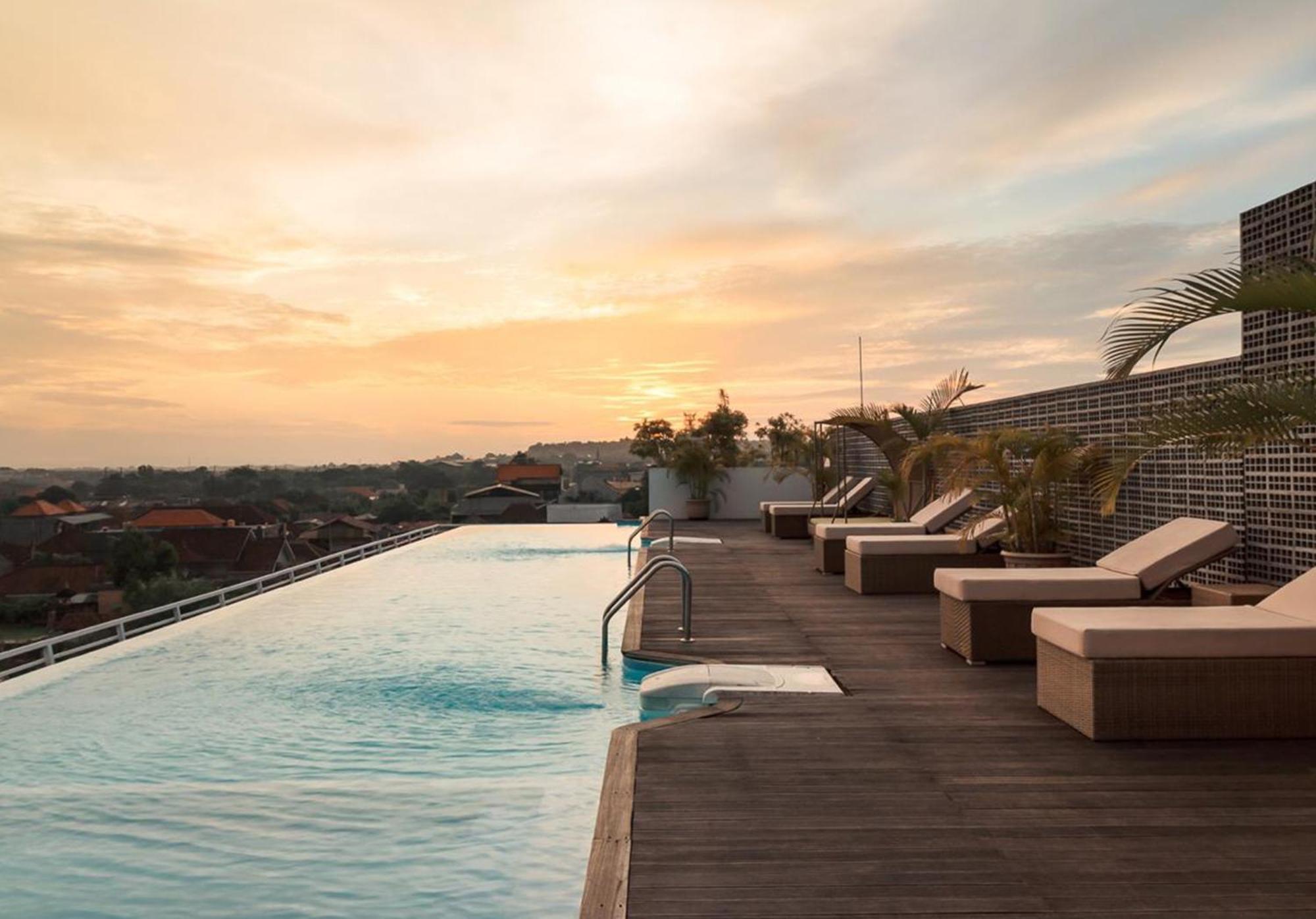 Infinity8 Bali Hotel Jimbaran Екстериор снимка